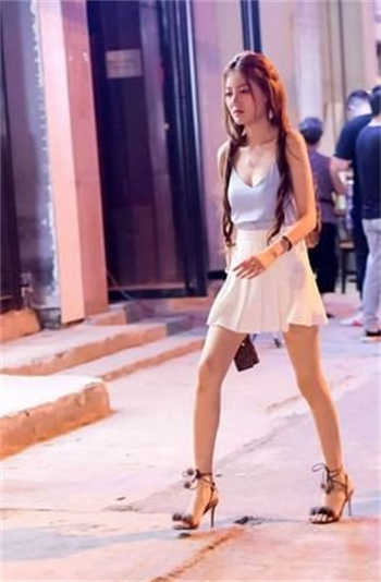摄影师和静仪的小说叫什么