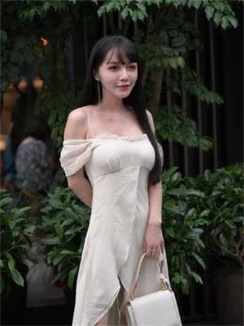 适合情侣发的朋友圈