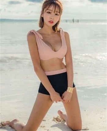 贵妇岳含龙枪