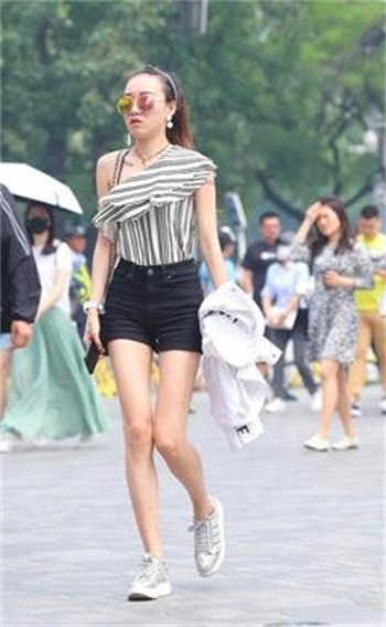 寻花阁简介