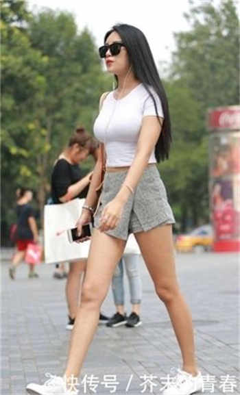 阿尼亚cos擦边事件穿渔网