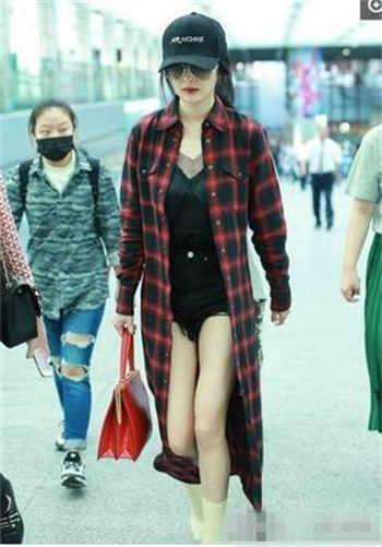 超短牛仔多尴尬