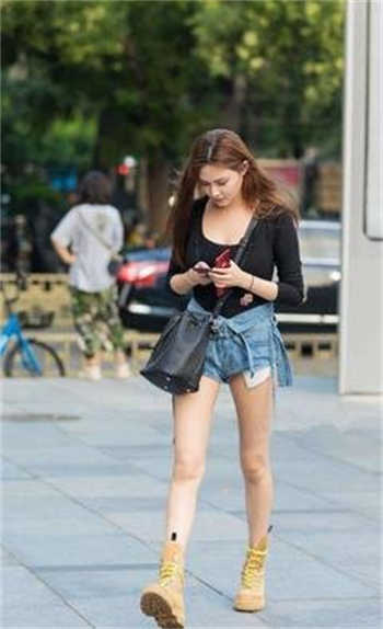 恭贺新春之表兄妹麻豆经济