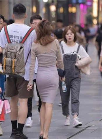 市长夫人尝谕末删减txt